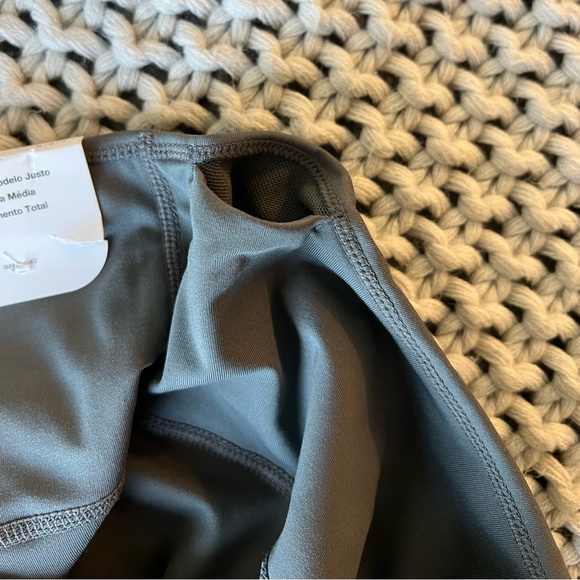 NWT Nike One Lux Dri-Fit Full Length 11" Mid-Rise Leggings - Picture 13 of 15